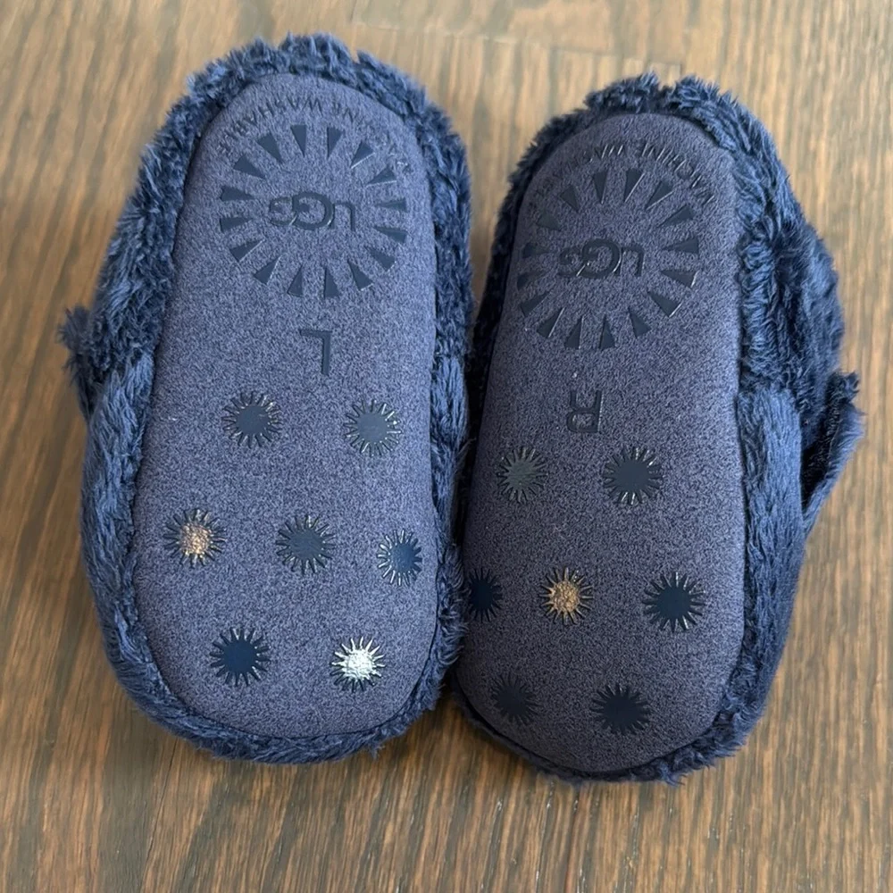 UGG Navy Blue Bixbee Fuzzy Baby Booties (NWOT)